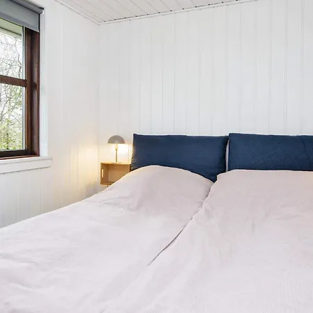 Two-bedroom Holiday In 3 * Hemmet