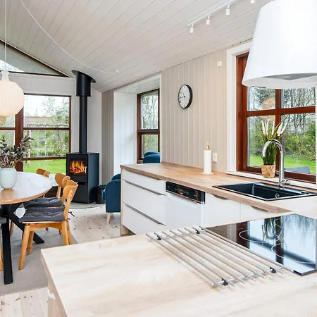 Two-bedroom Holiday In 3 Hemmet